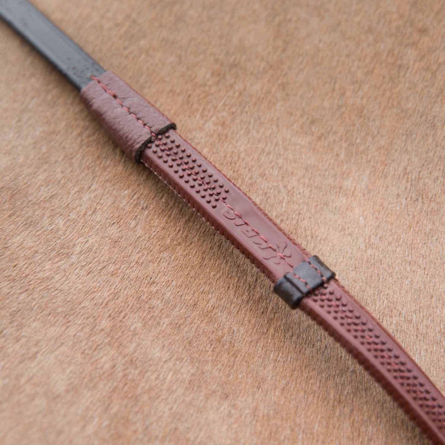 Horze Soft Grip Rubber Reins W/stoppers - Image 5