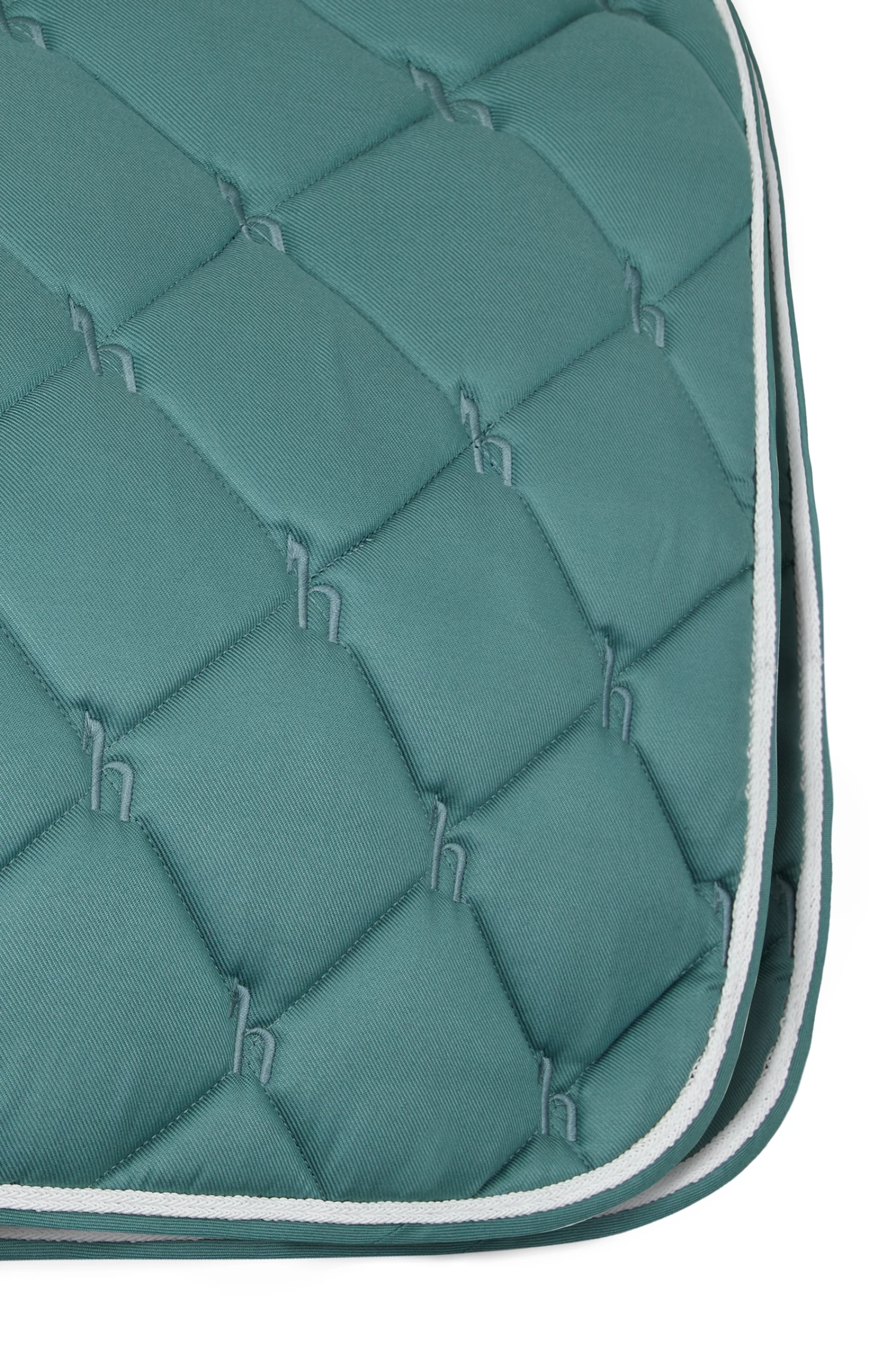 Horze Ghent All Purpose Saddle Pad With Faux Fur - Image 2