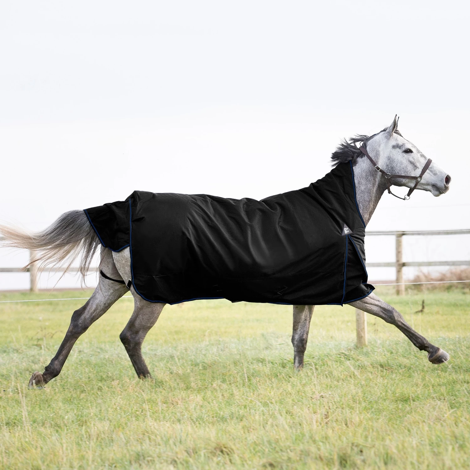 Horze Avalanche 1200D Lite Medium Turnout With Fleece - Image 20