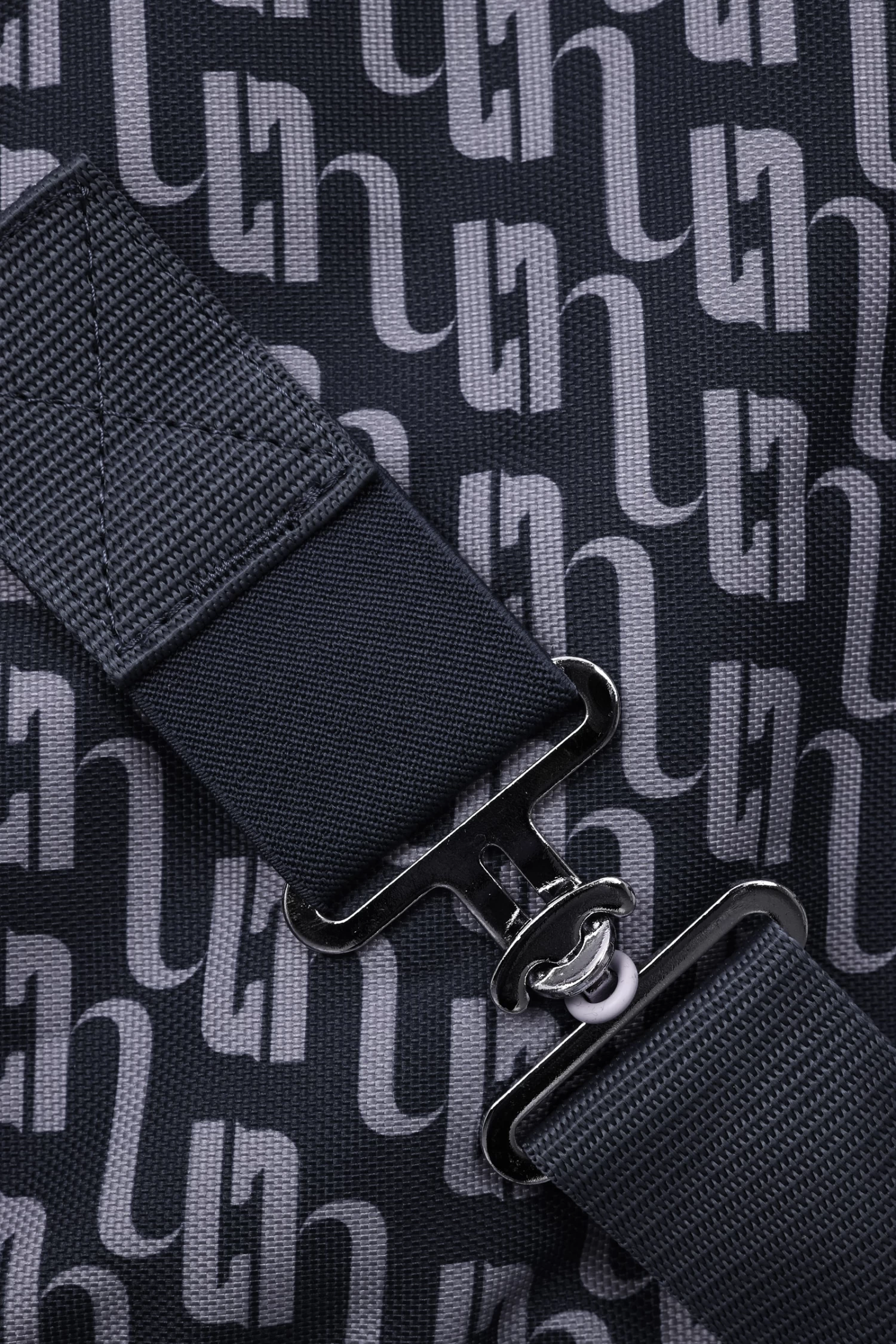 Horze Avalanche High Neck Turnout Rug, 150g - Image 13