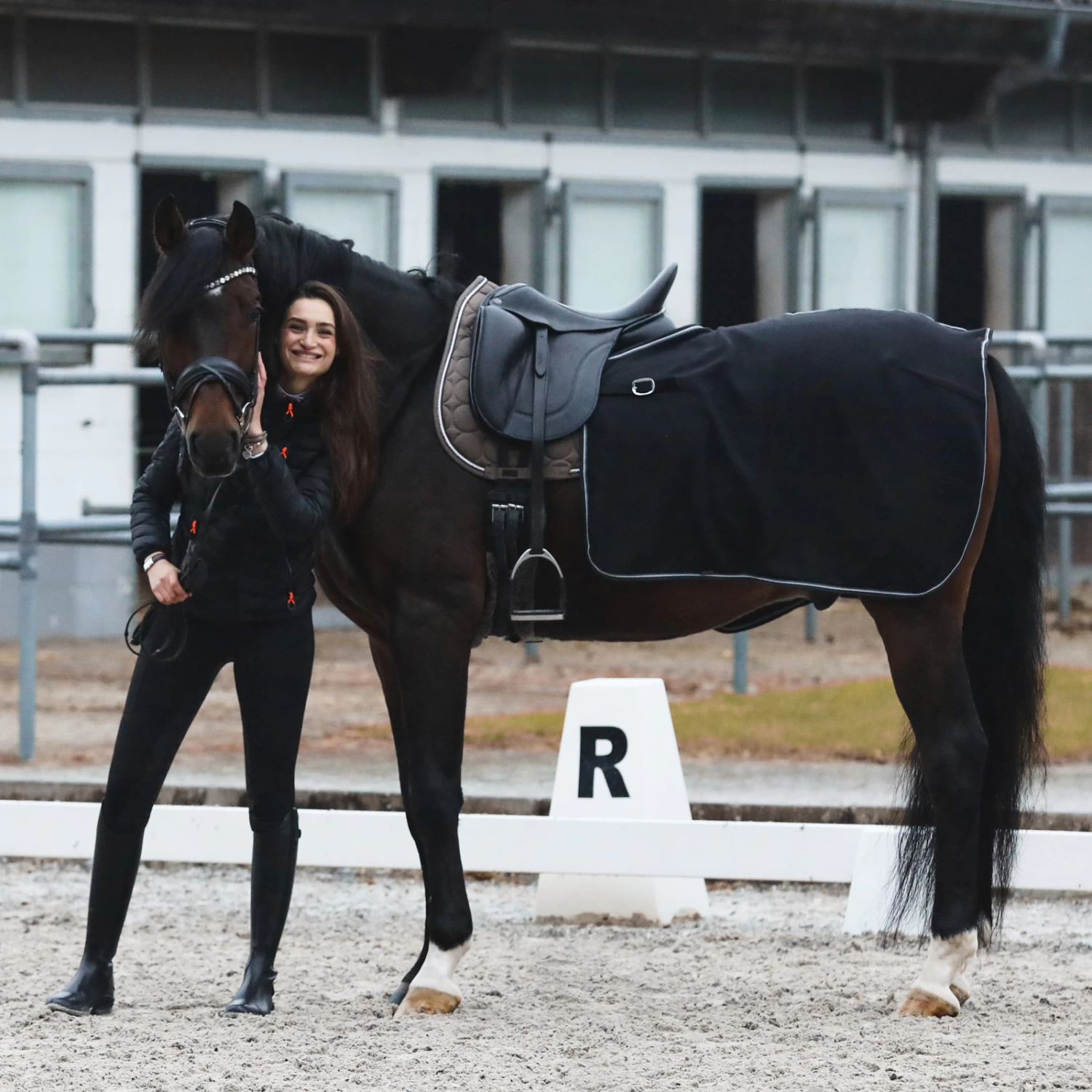 Horze Kiel Fleece Back Rug - Image 5