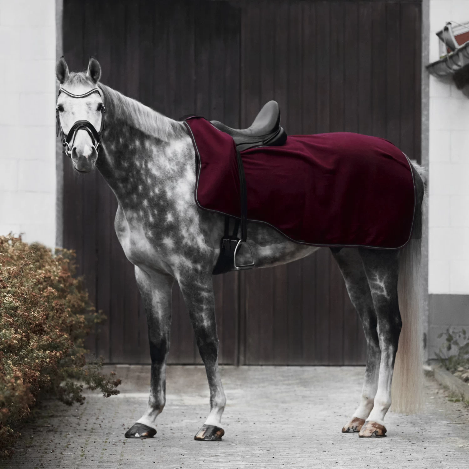 Horze Kiel Fleece Riding Rug - Image 12