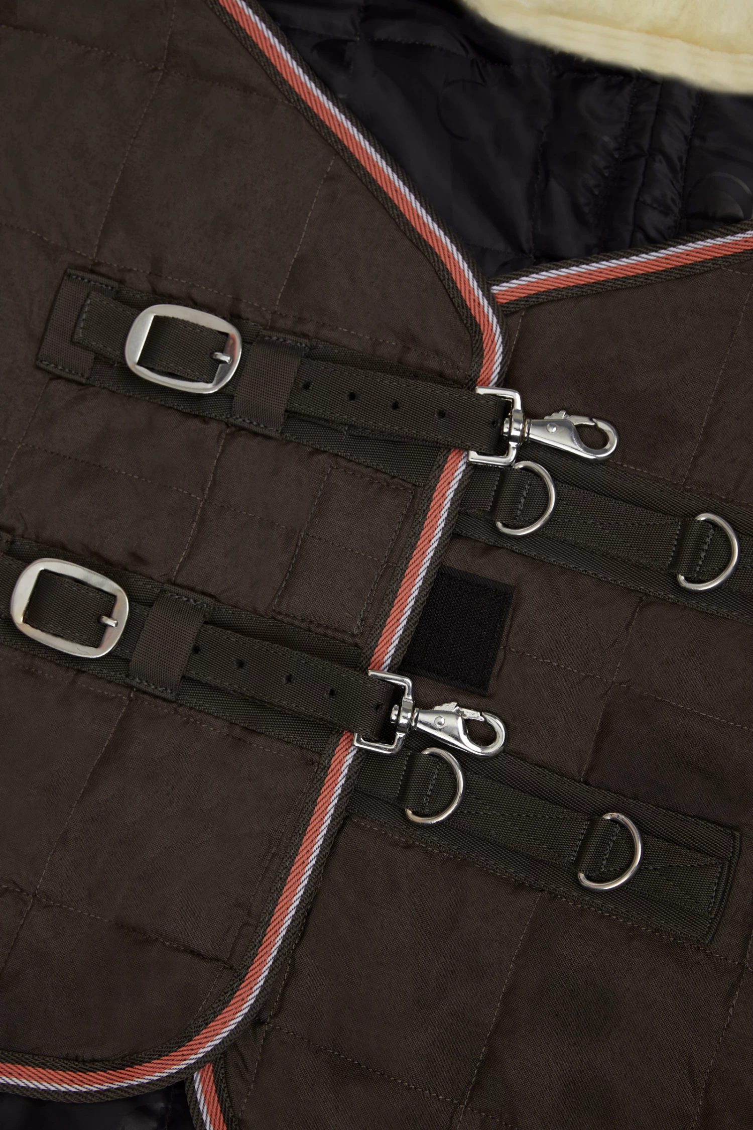 Horze Lucerne Stable Rug, 250g - Image 2