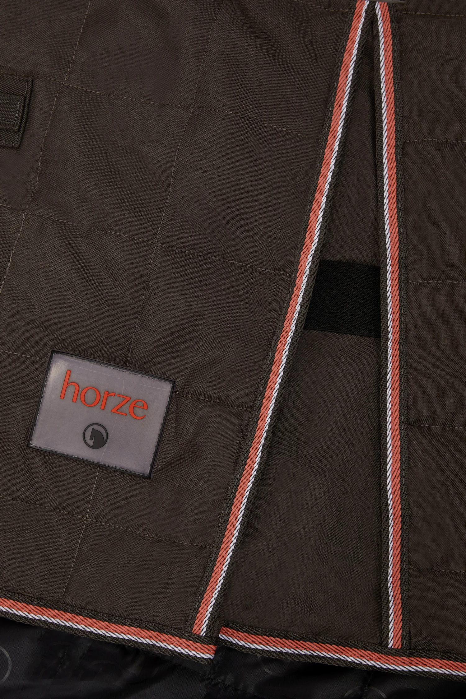 Horze Lucerne Stable Rug, 250g - Image 4