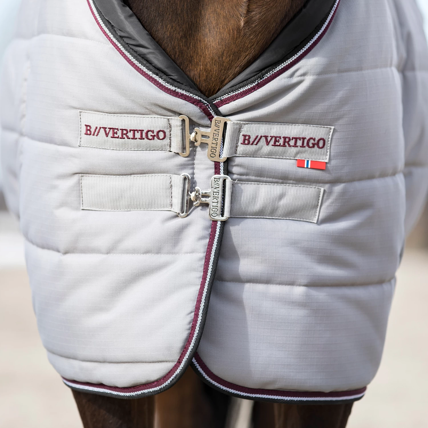 B Vertigo Tim Stable Rug, 400g - Image 2