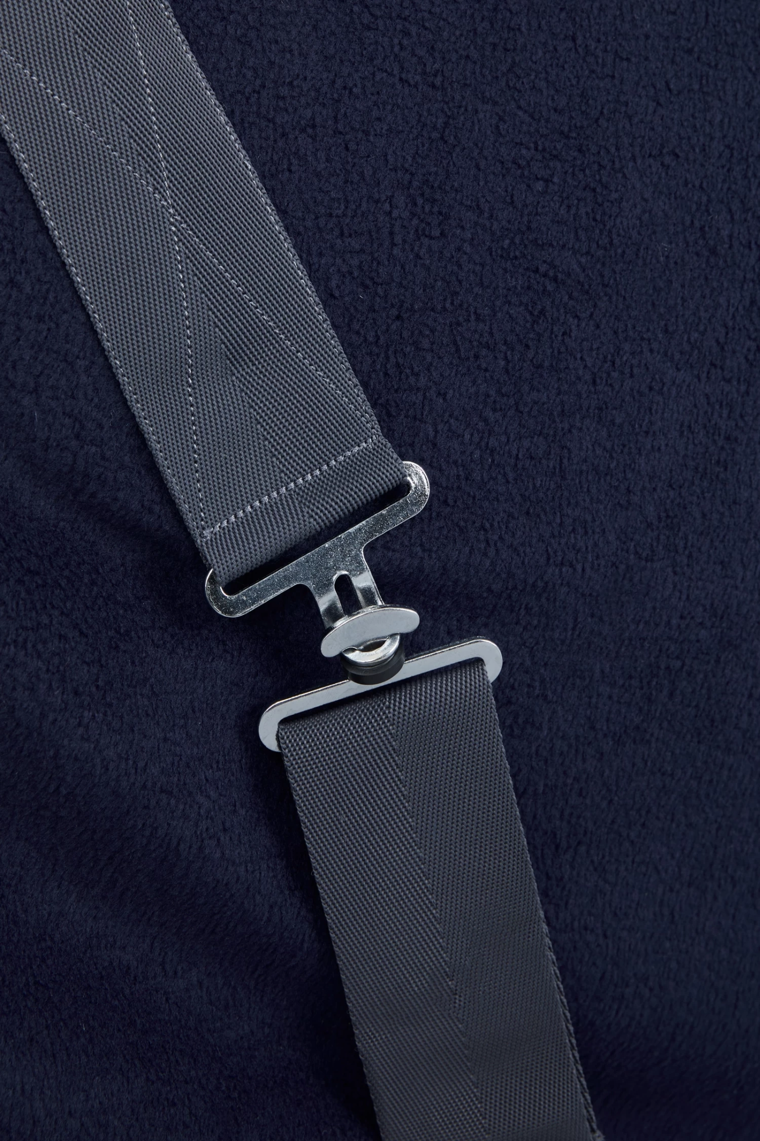 Horze Anti-Pilling Fleece Rug - Image 3