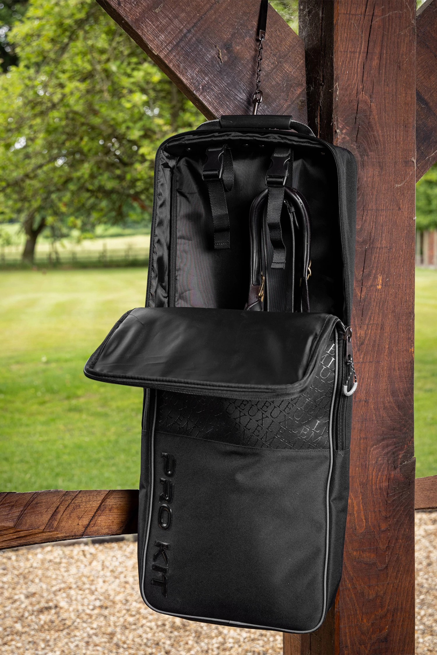 LeMieux Elite Pro Bridle Bag - Image 4