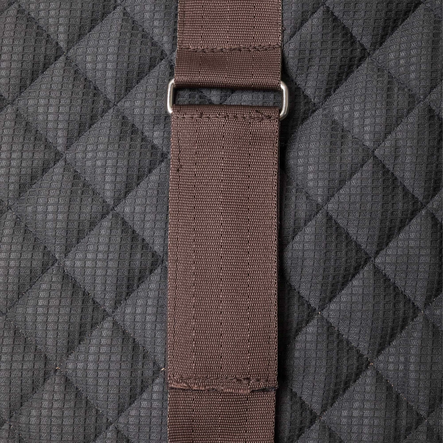 Back On Track Haze Collection Quilted Stable Rug, 200g (125-135cm) - Image 9