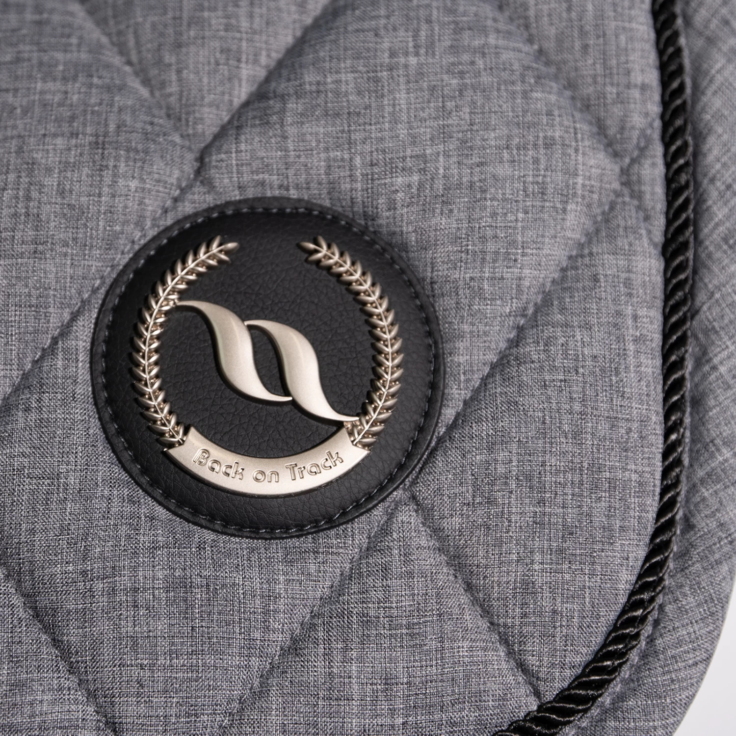 Back On Track Haze Collection Saddle Pad Jumping - Image 10