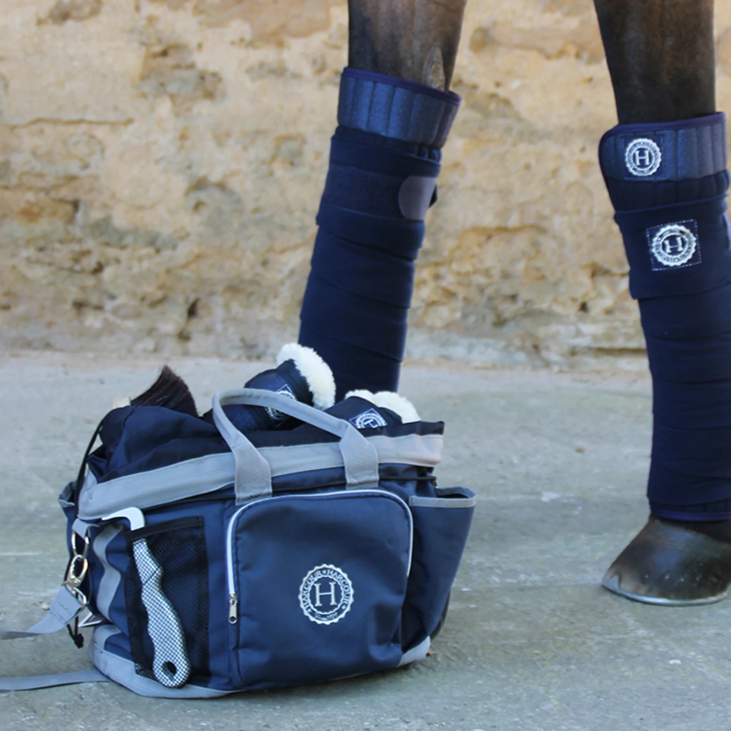 Harcour Quisma Grooming Bag - Image 10