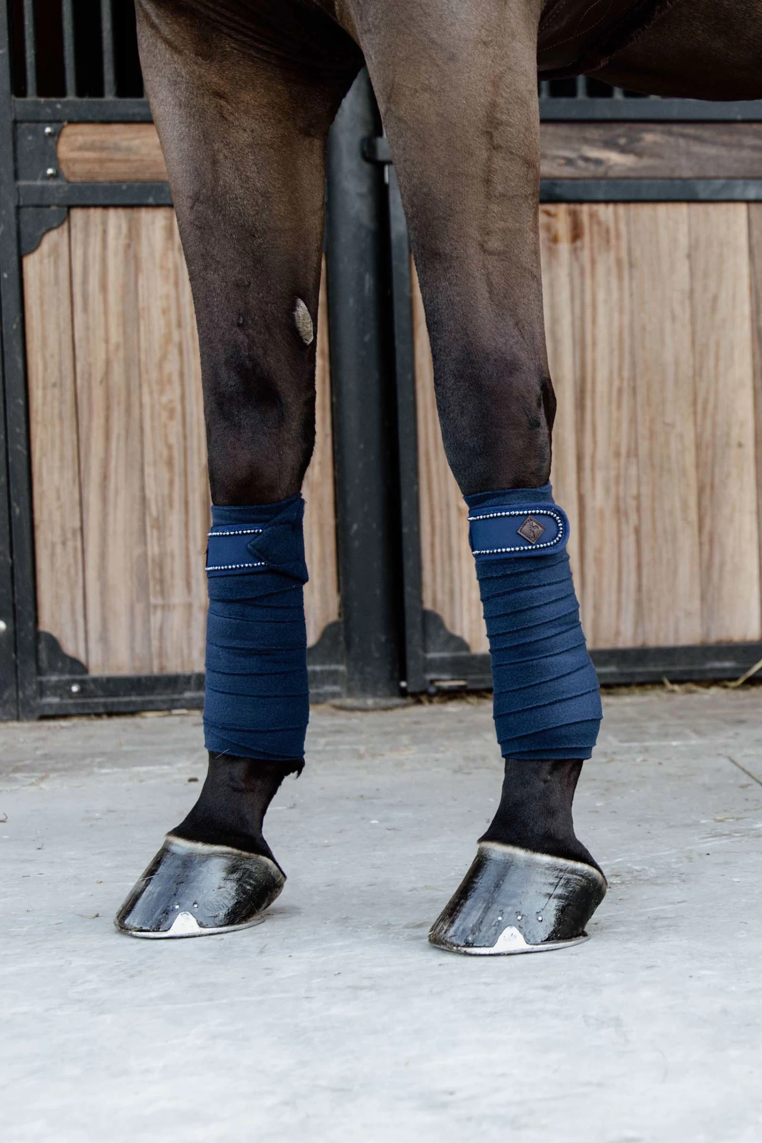 Kentucky Horsewear Pearls Polar Fleece Bandages - Image 6