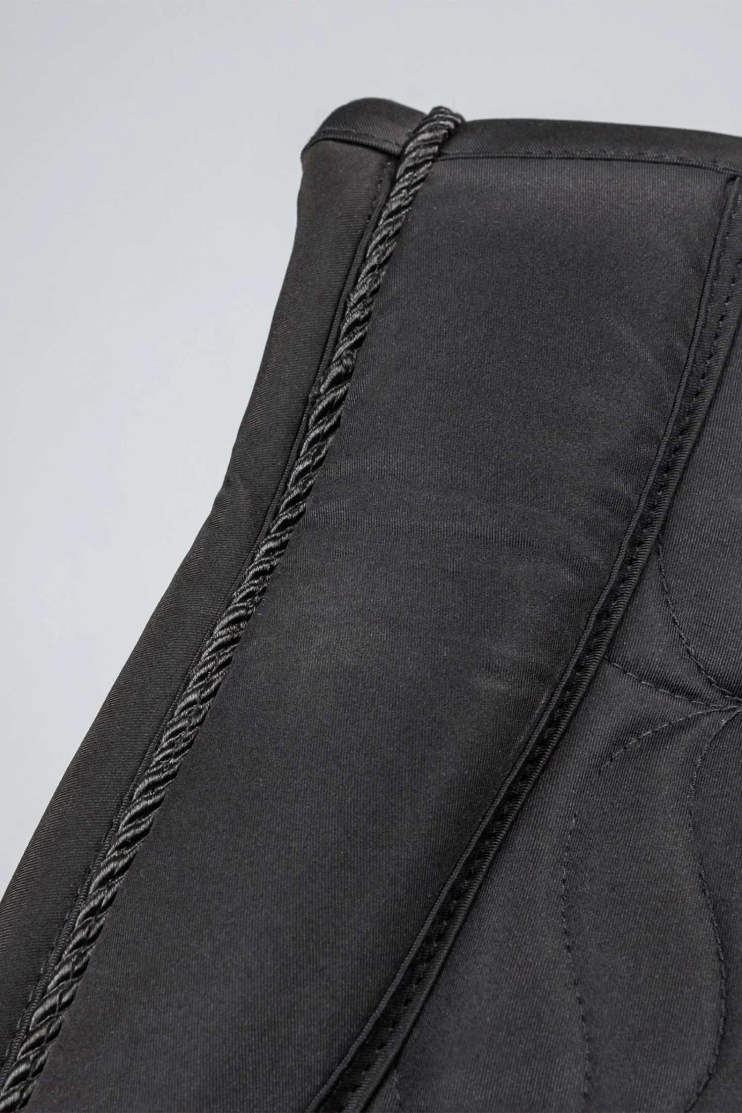 Back On Track Deep Nights Jumping Saddle Pad - Image 7