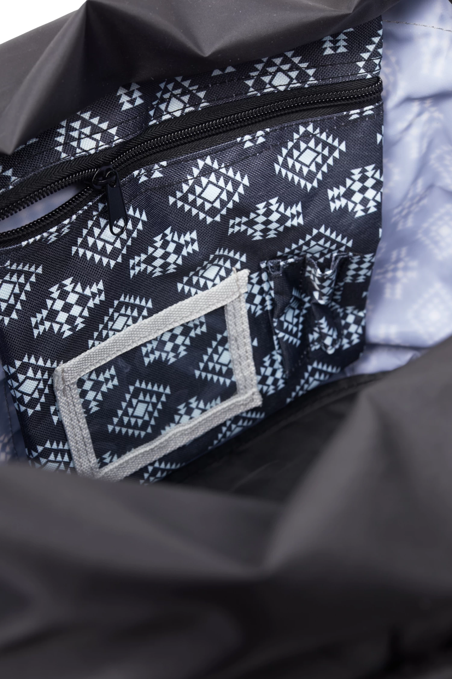 Horze Aztec Grooming Bag - Image 7