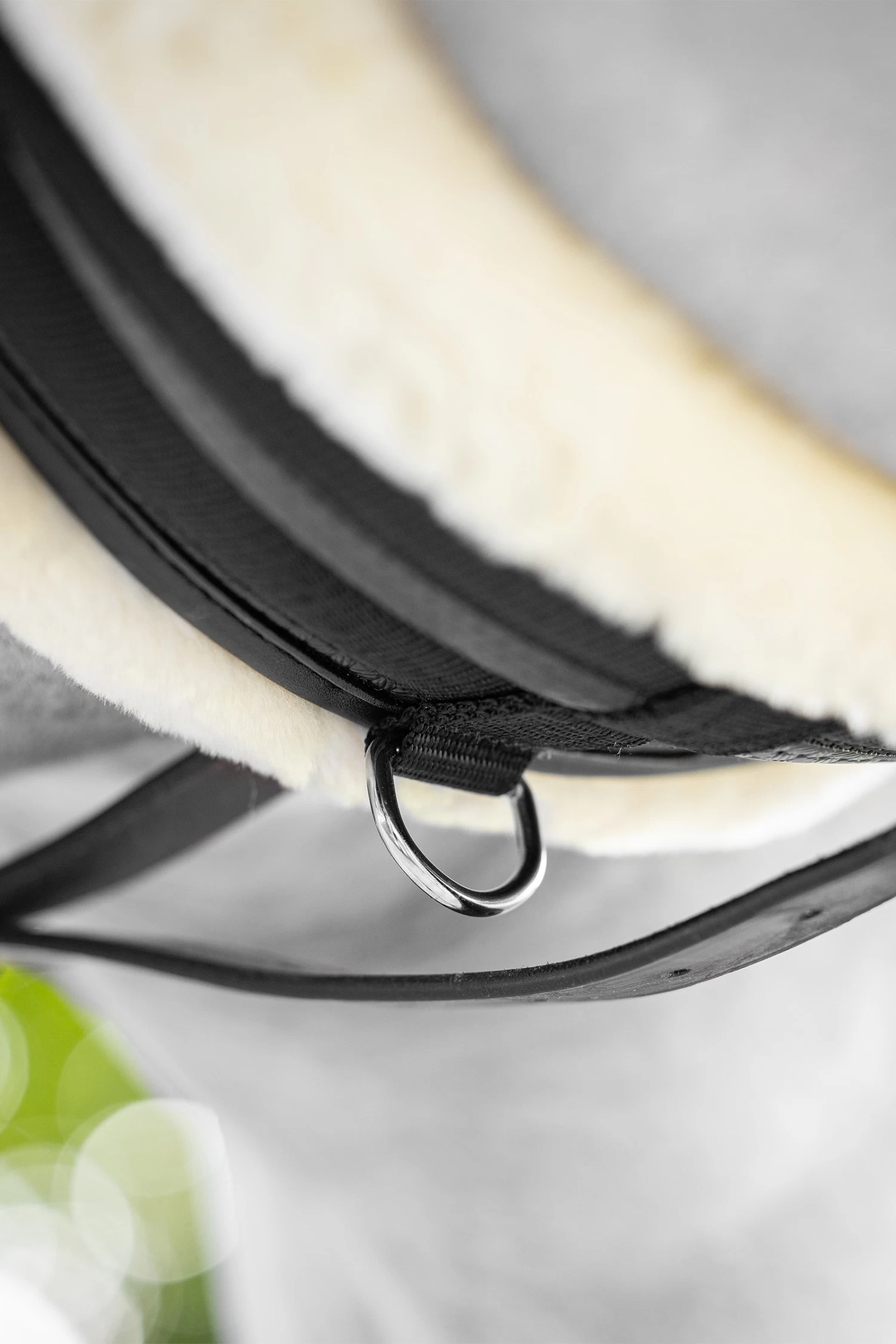 LeMieux Fleece Lined Anatomic Girth - Image 12